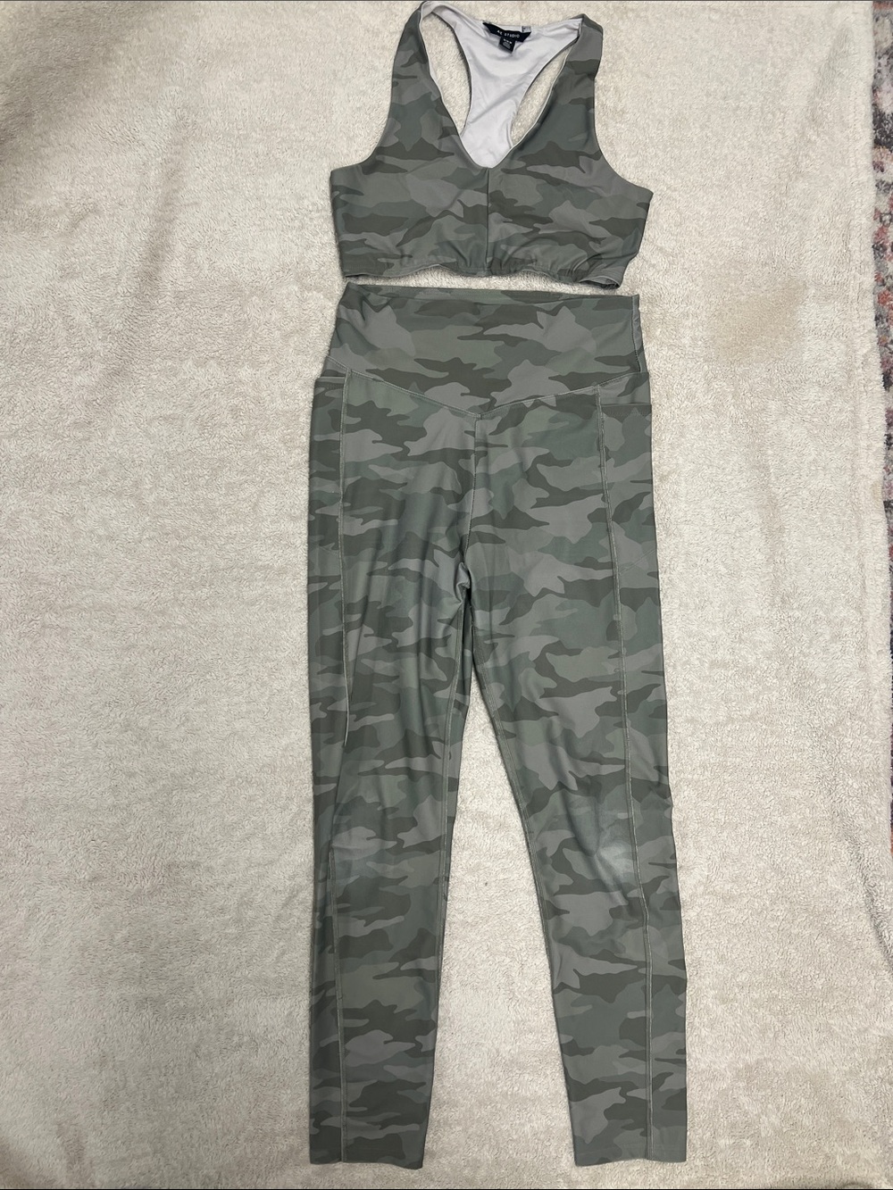 Gray Camo High-Waist Leggings & Sports Bra Set - Unbranded